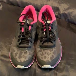 Nike zoom running shoes